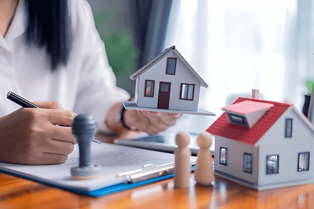Commercial vs Residential Real Estate in Pakistan